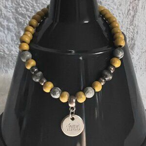 3/$30 8" Beautiful Beaded Stretchy Sisters Bracelet Quality Costume Jewelry!!